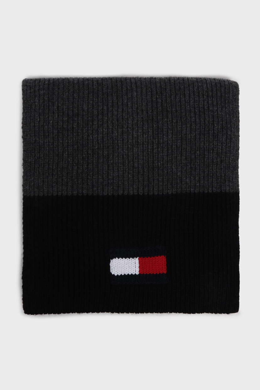 

Мужской серый шарф BIG FLAG Tommy Hilfiger OS AM0AM05164