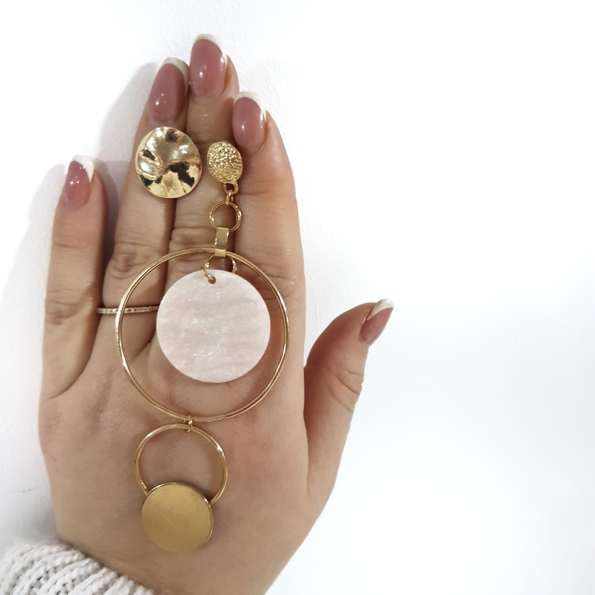 

Ассиметрические серьги под золото длинная и маленькая Fashion Jewelry 5924