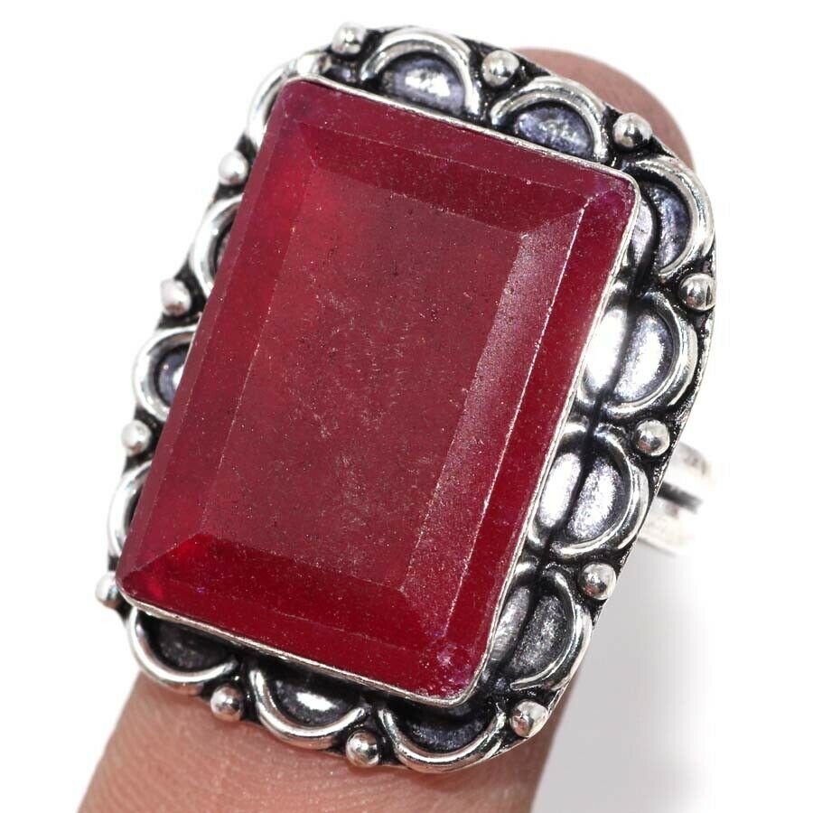 

Кольцо с камнем рубин 18.5 размер, Е-13128