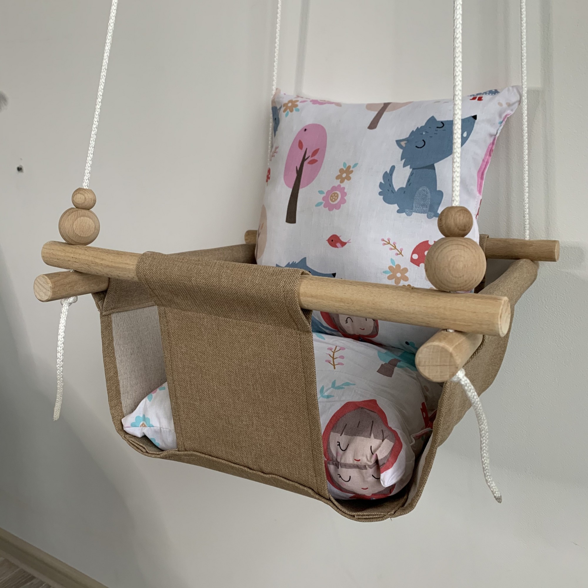 

Детская качеля Infancy Красная Шапочка Карамельная основа