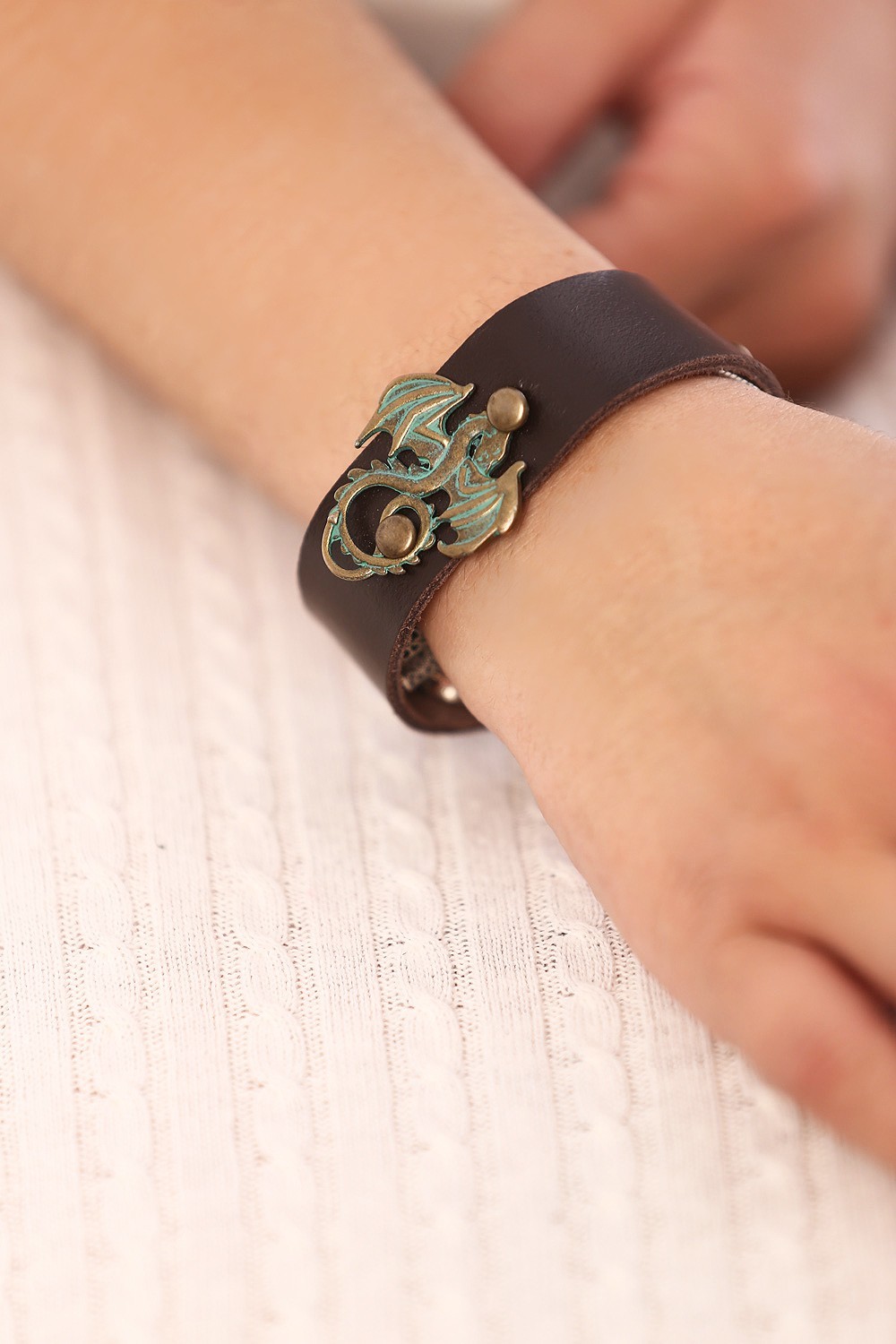 

Кожаный браслет Wild Коричневый (brasletMetalDragonAnticBlAntic0001)