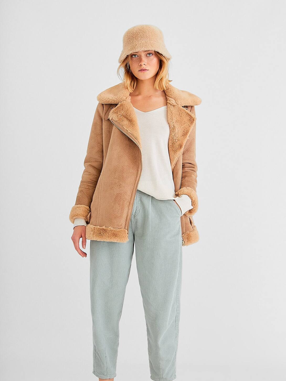 

Пуловер Stradivarius 01504411431 L Белый