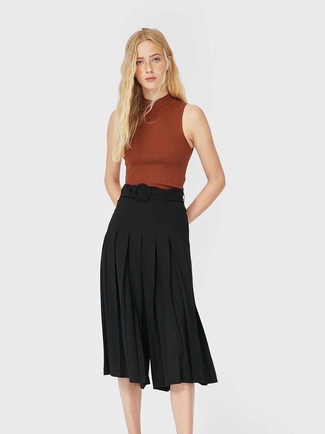 

Брюки Stradivarius 01138977001  Черные, Брюки Stradivarius 01138977001 34 Черные