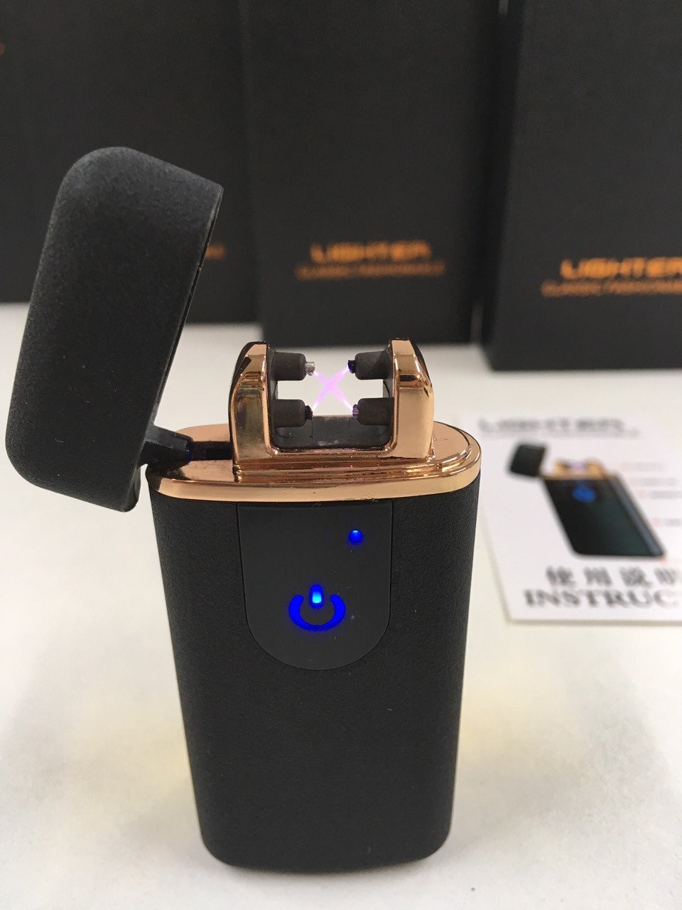 

Электроимпульсная металл+пластик usb зажигалка с зарядкой от USB ZA 751 5409(F23LO25)