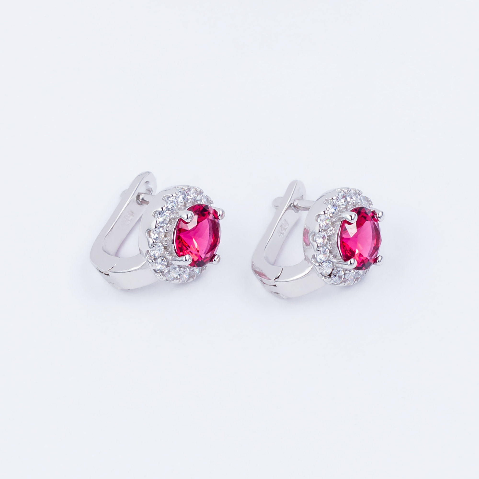 

Сережки TOP Silver 3,80 г 9520100к