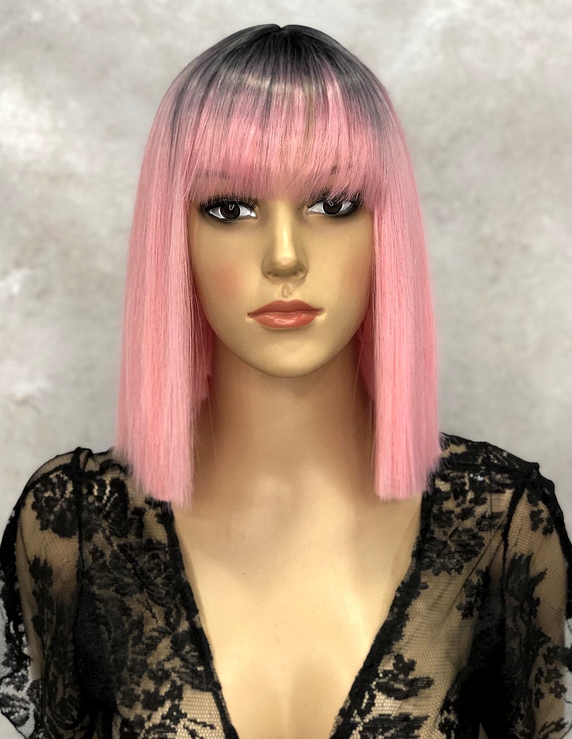 

Парик LILY Ombre Pink каре розовый омбре, с имитацией кожи, термостойкое волокно
