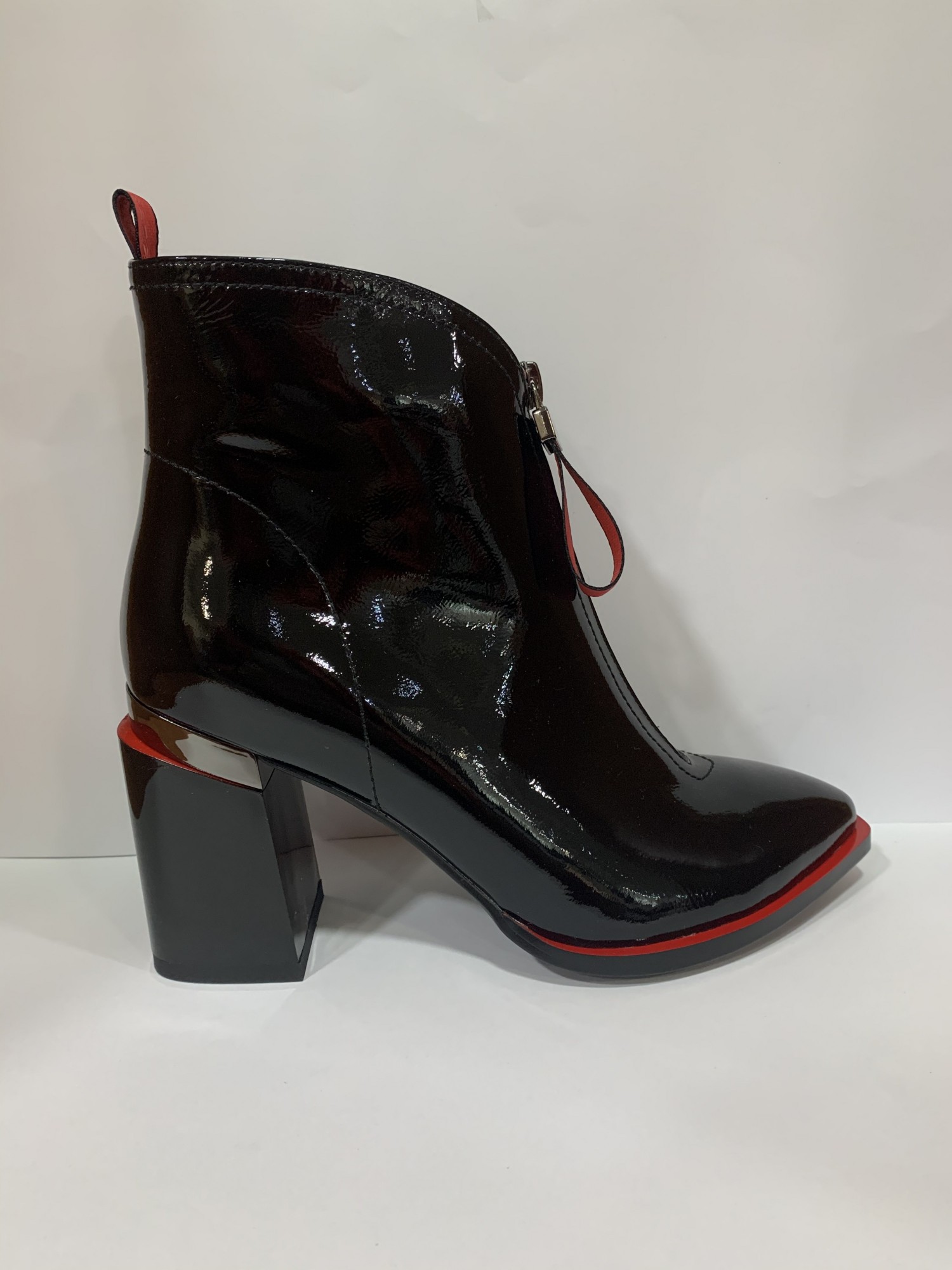 

Ботинки My Classic 38 D018