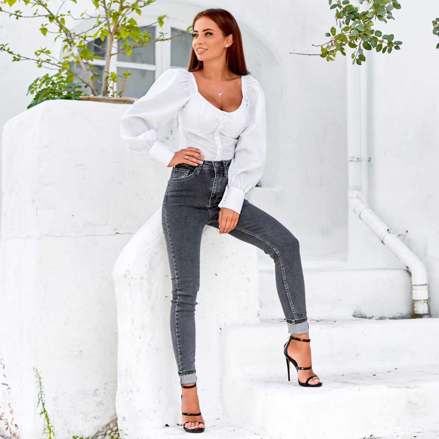 

Блуза с рукавами-воланами L белый 11372