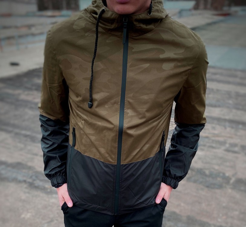 

Мужская спортивная ветровка Intruder "Anti-wind" XXL цвет камуфляж - черный