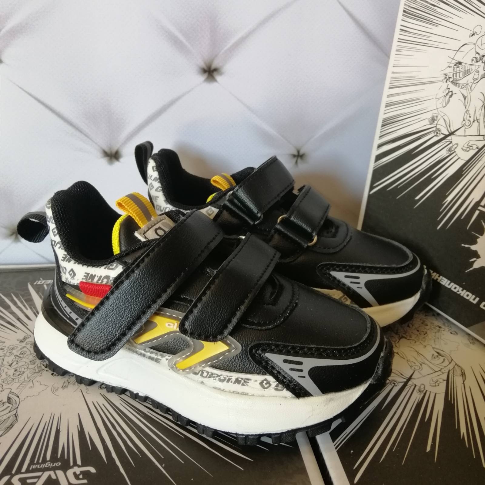 

Кроссовки для мальчика Clibee 230 ВL-yellow черные р. 30-18 см