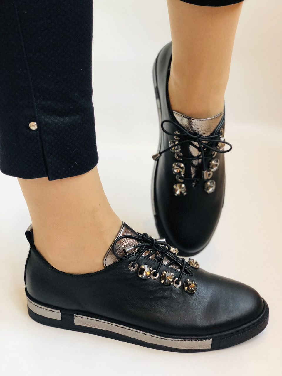 

Женские туфли Alvito 40 Черные 2283