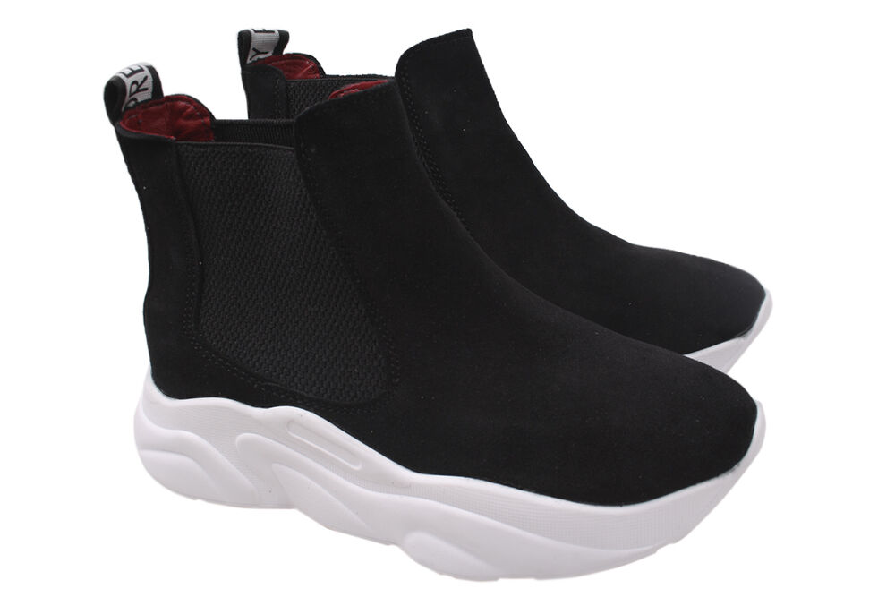 

Кросівки жіночі Maxus Shoes Натуральна замша, колір чорний 43-20DHS 34