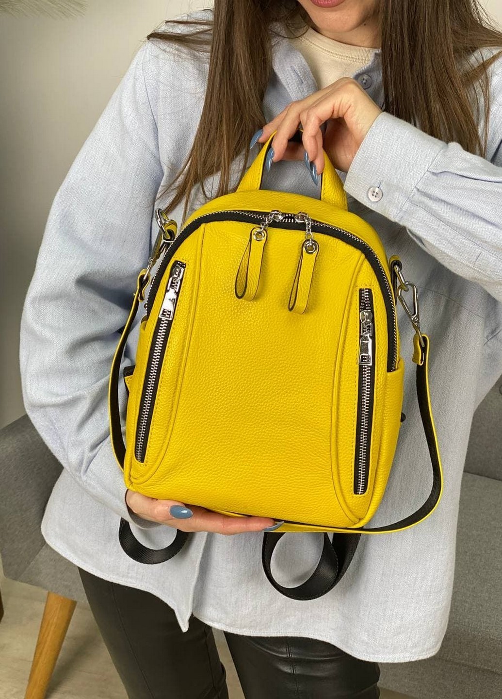 

Женский кожаный рюкзак 27 22 9 см Magicbag Желтый