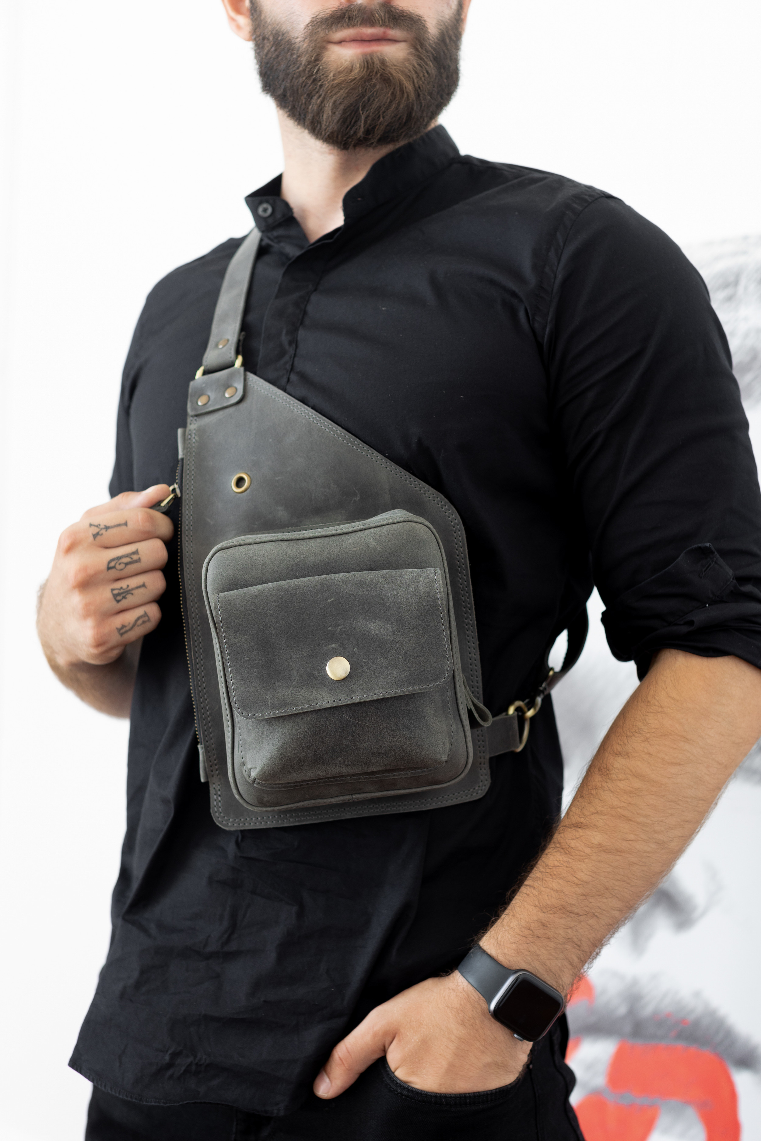 

Мужская сумка бананка из натуральной кожи boorbon HOLSTER-GREY-1 серая