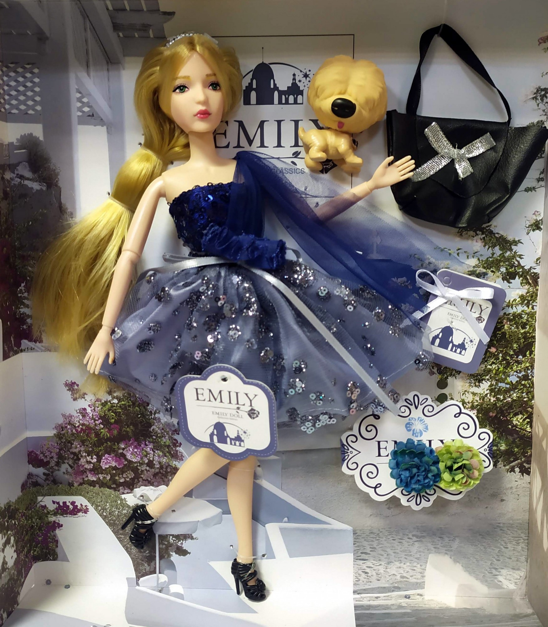 

Кукла шарнирная Shantou Jinxing Эмили блондинка в синем платье с питомцем и аксессуарами 28 см (QJ 089 A)