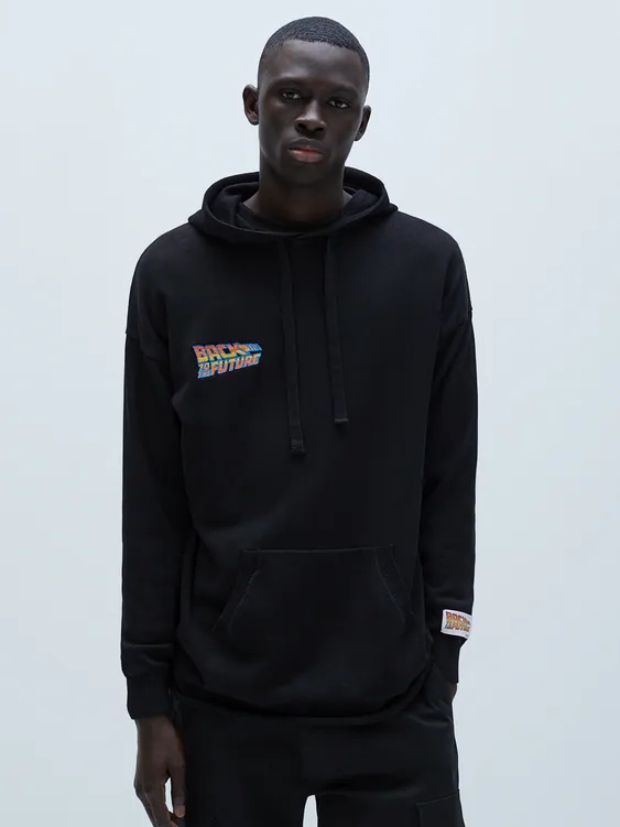 

Худи Zara 2654/403/800 XL Черное с принтом