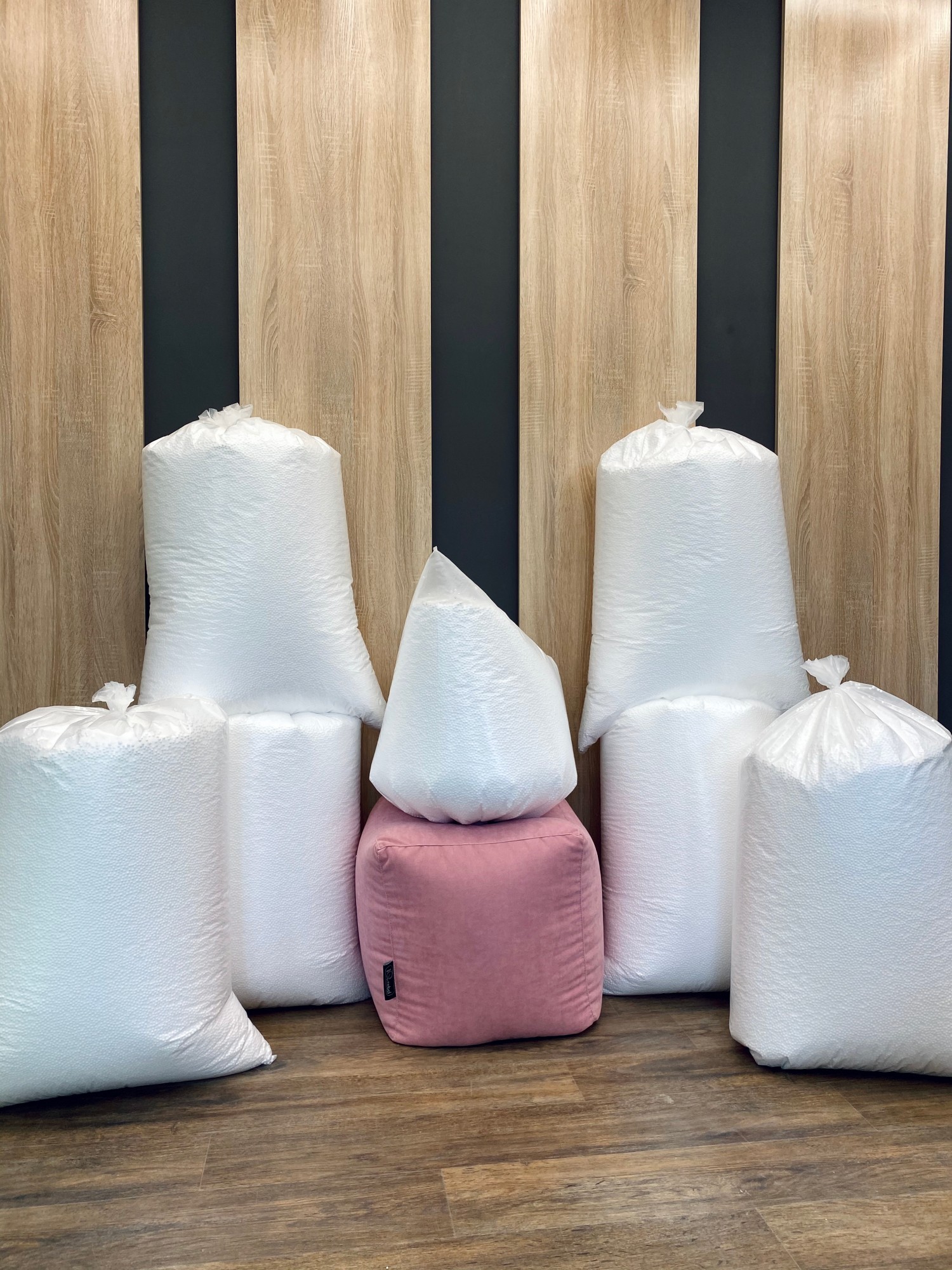 

Наполнитель для Кресло Мешка 650л Студия комфорта. Сертифицированные Пенополистирольные Шарики 2-5мм