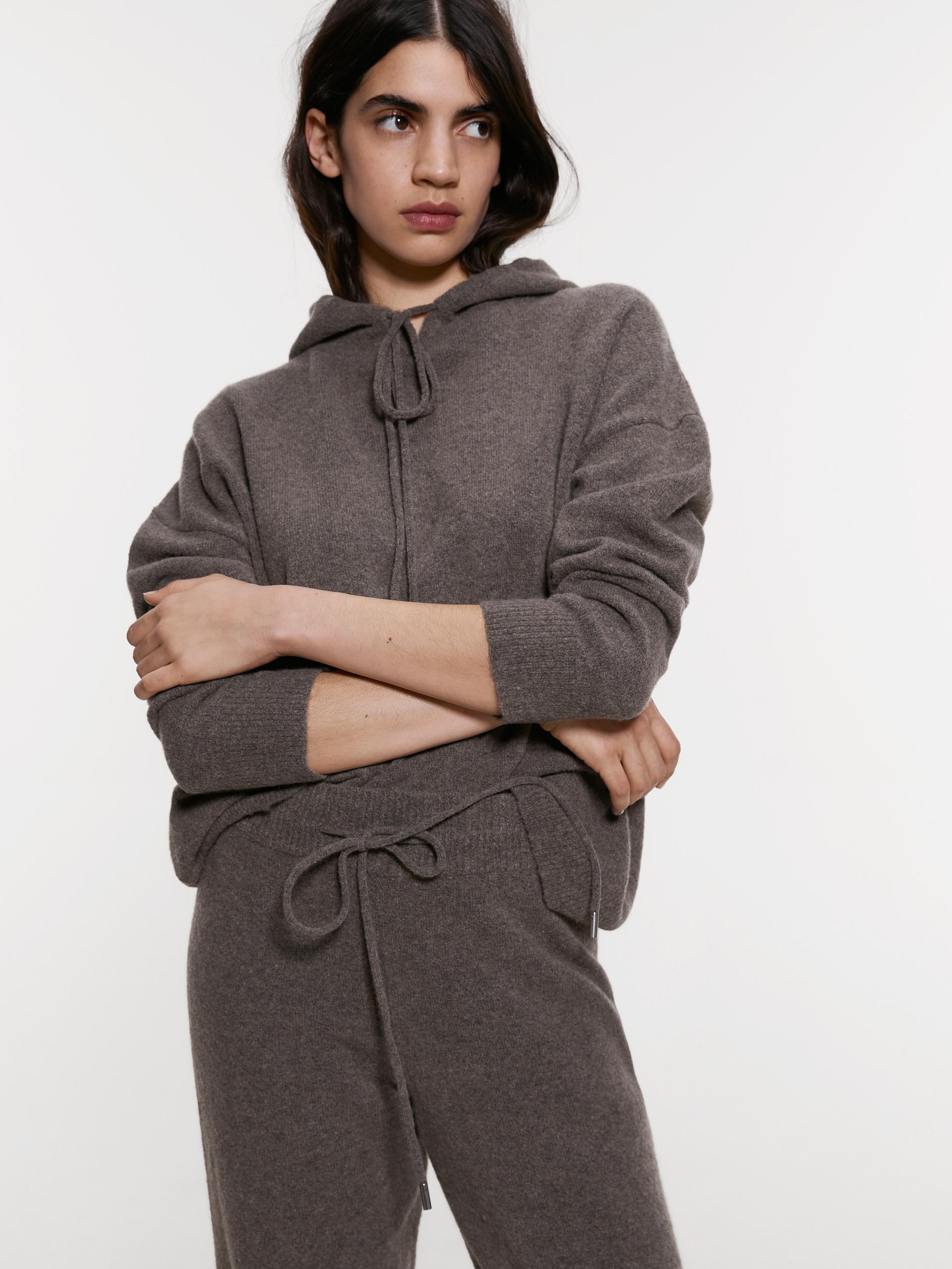

Худи Zara 9598/018/737 M Коричневое