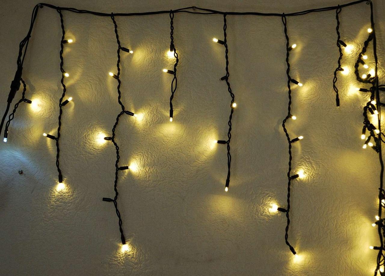 

Гирлянда бахрома уличная 240LED, 8м сосульки 30/50/70см теплый цвет