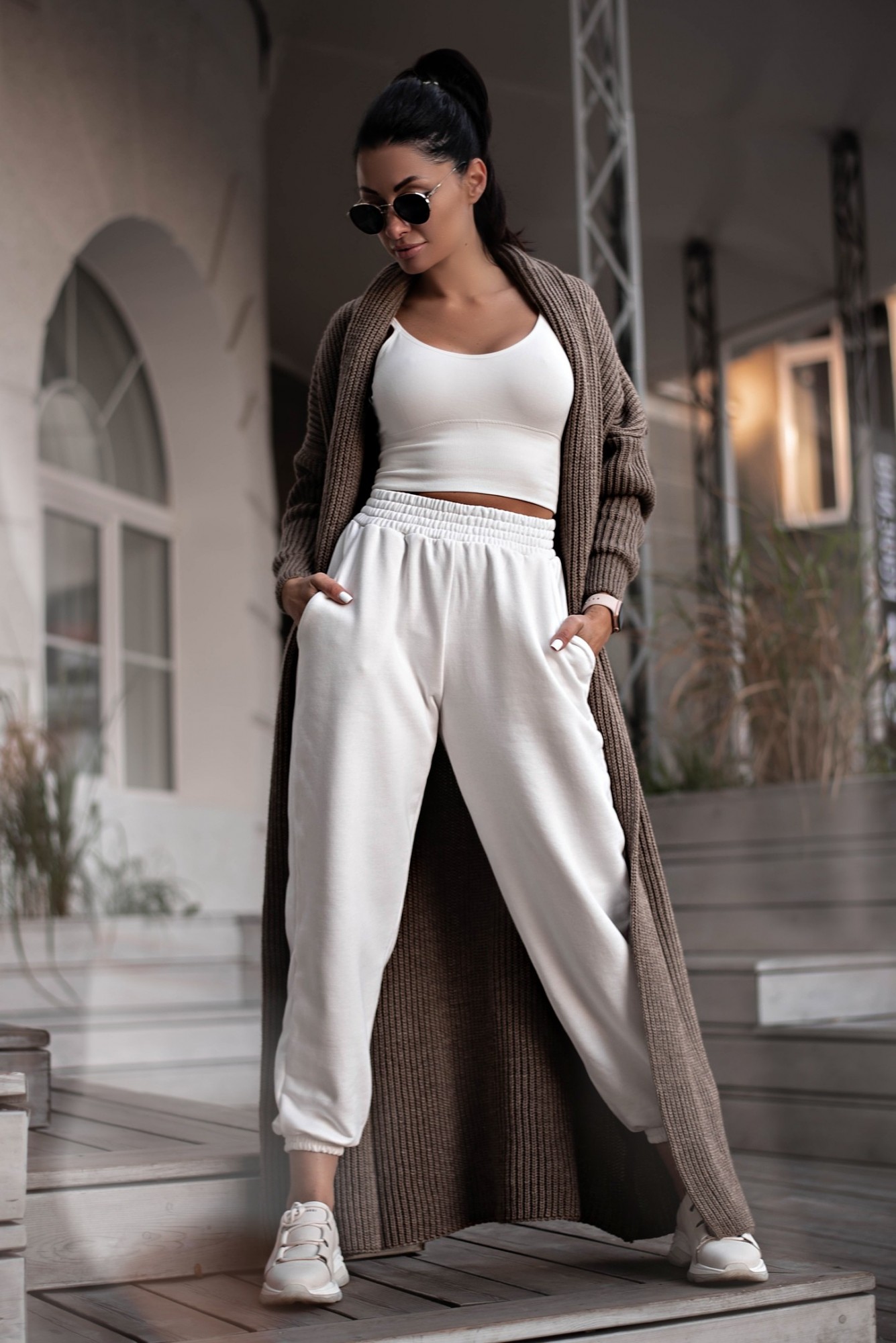 

Женский кардиган Anika Lina One Size коричневый