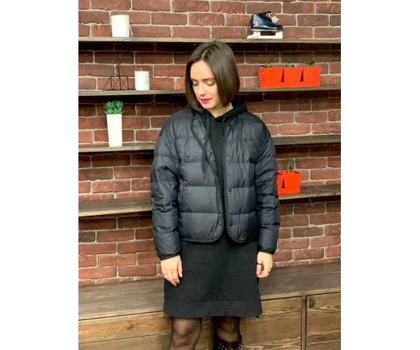

Куртка Uniqlo oversized S черная