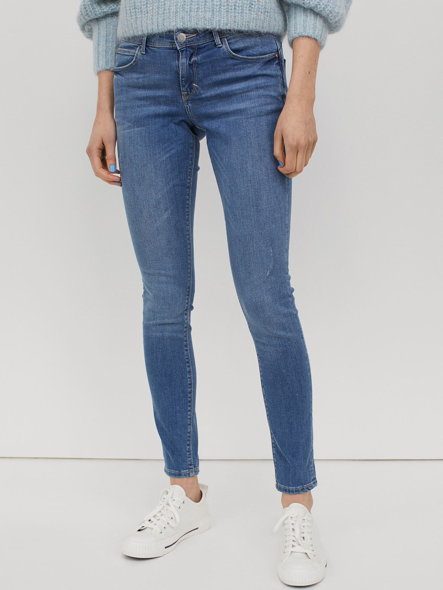 

Джинсы H&M 8828822sm  Светло-синие, Джинсы H&M 8828822sm 38 Светло-синие