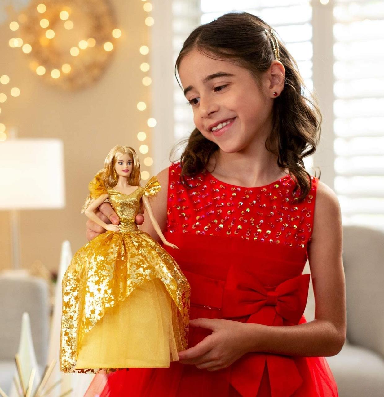

Коллекционная праздничная кукла Barbie Signature 2020 Holiday Блондинка GNR92