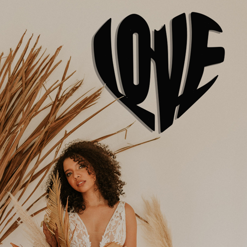 

Деревянная картина - панно Надписи Сердце LOVE 50х45 см