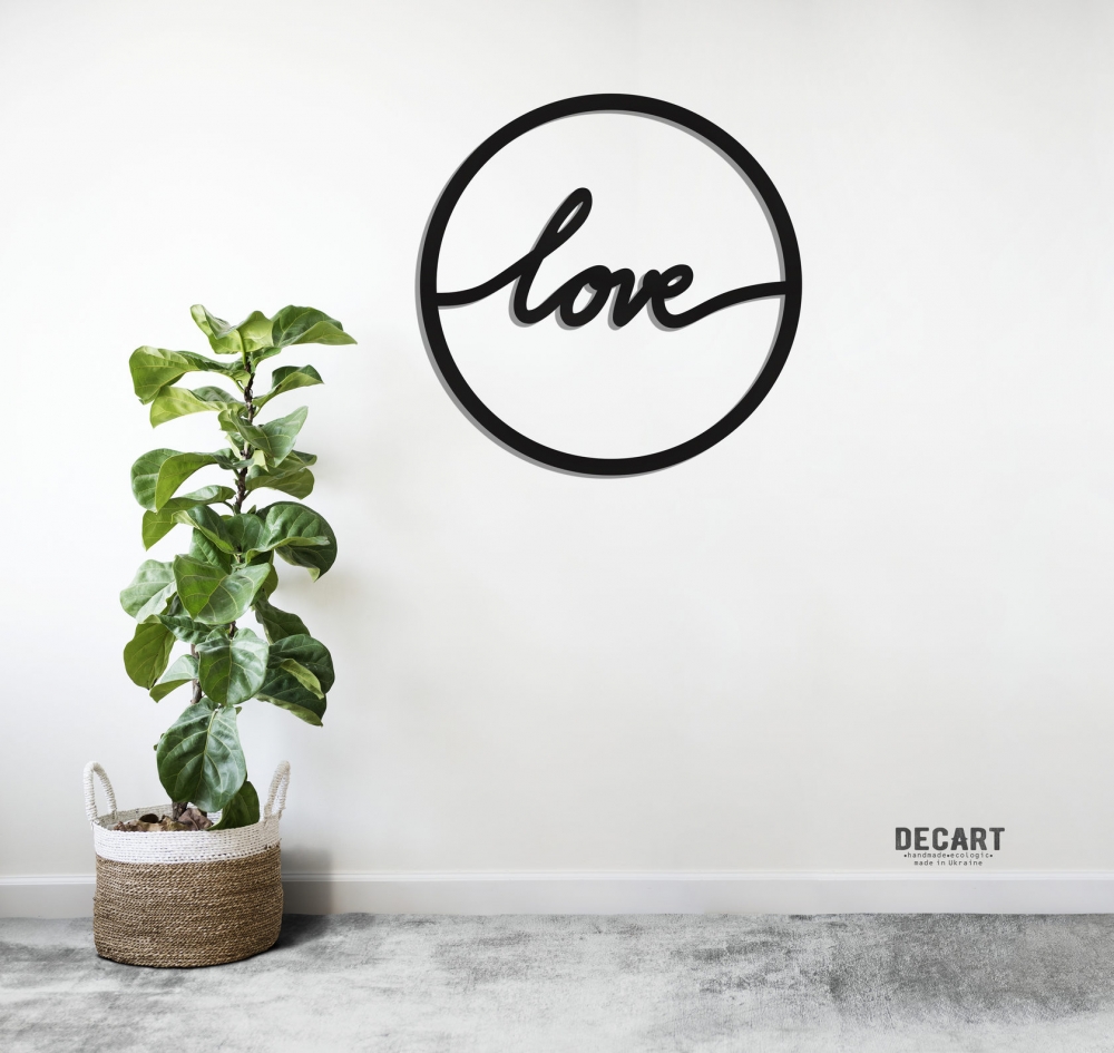 

Деревянная картина - панно Надписи Love Circle 70х70 см
