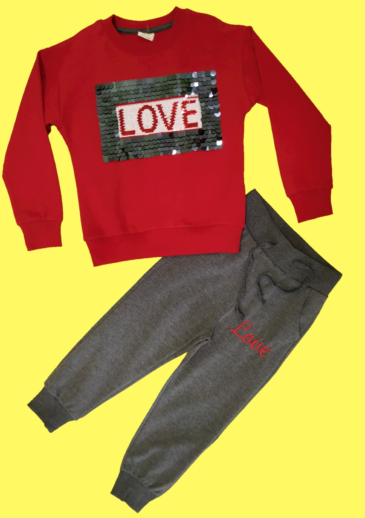 

Костюм с пайетками LOVE CEO JUNIOR Рост: 152 Размер: 40