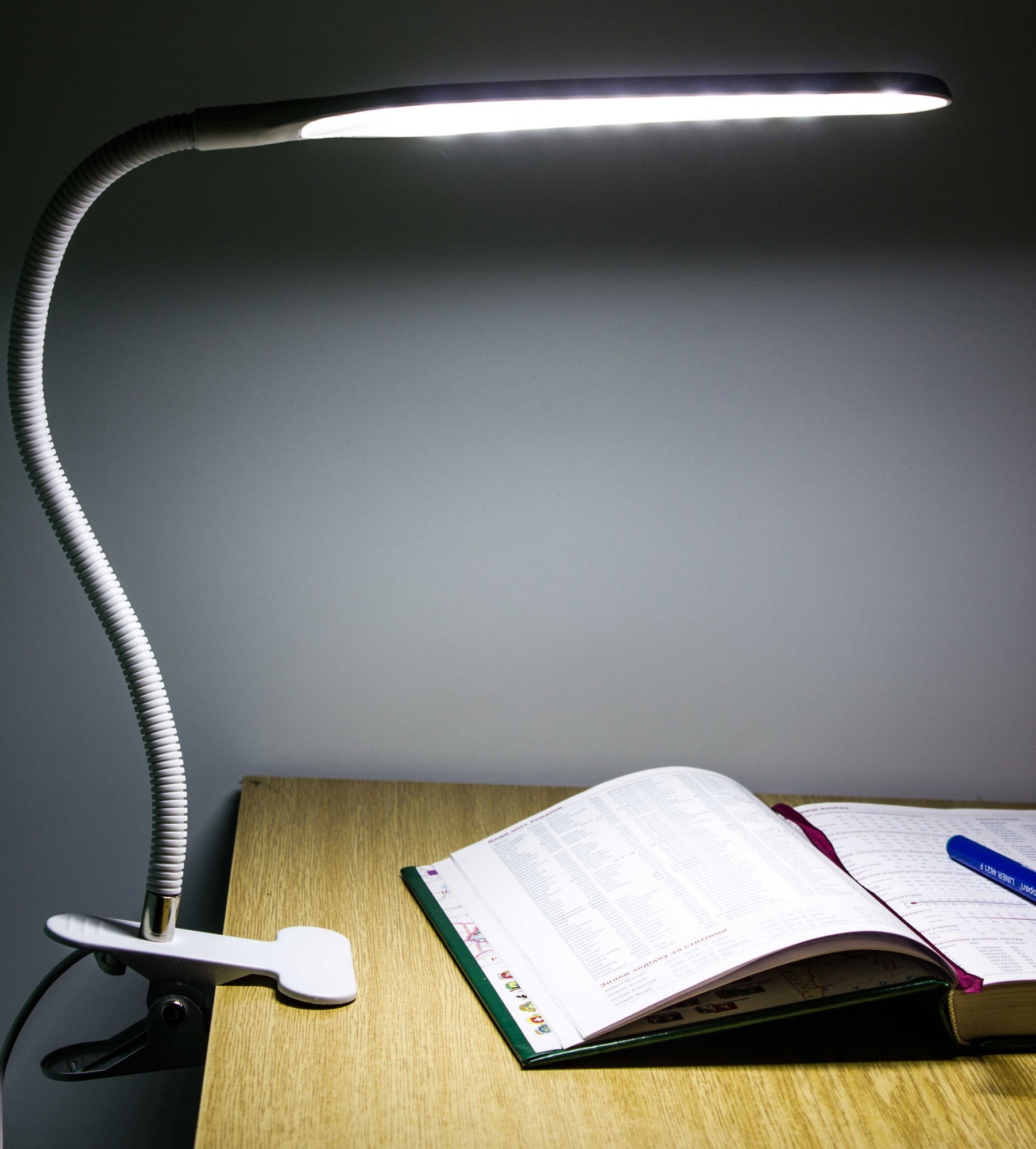 

Светодиодная настольная лампа USB 24 LED на прищепке XSD 206 Белая (A02SM47)