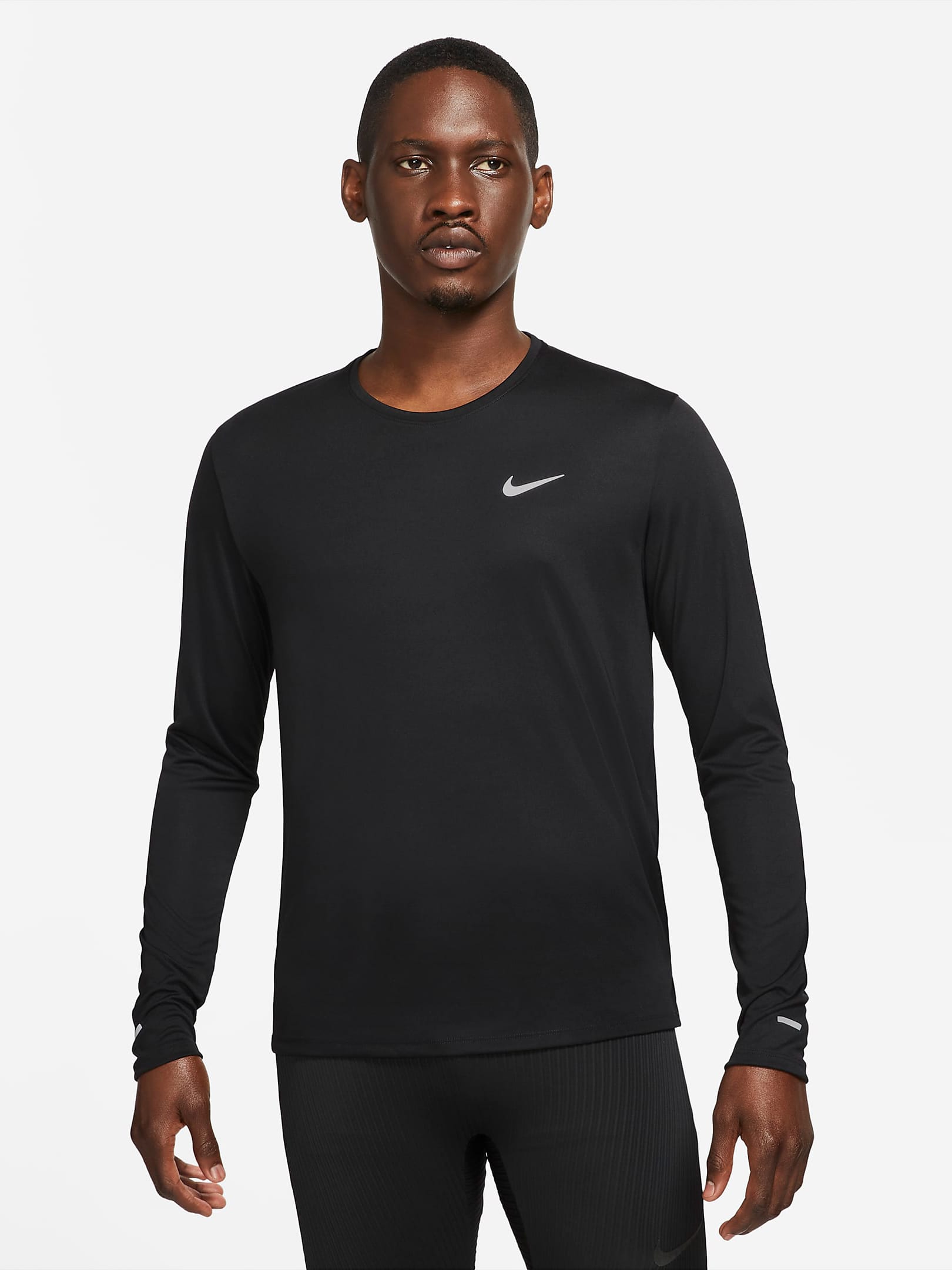

Лонгслив Nike M Nk Df Uv Miler Top Ls DD4576-010, Лонгслив Nike M Nk Df Uv Miler Top Ls DD4576-010 L