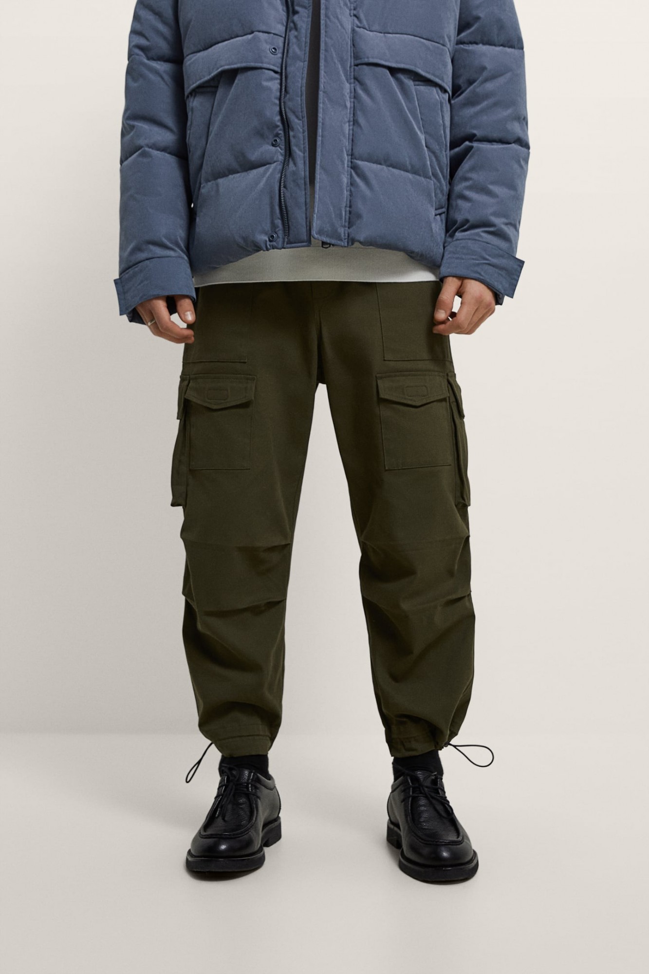 

Брюки карго свободного кроя Zara размер S хаки 8281/424/505
