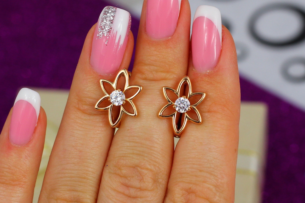 

Серьги Xuping Jewelry цветочки 1,6 см золотистые