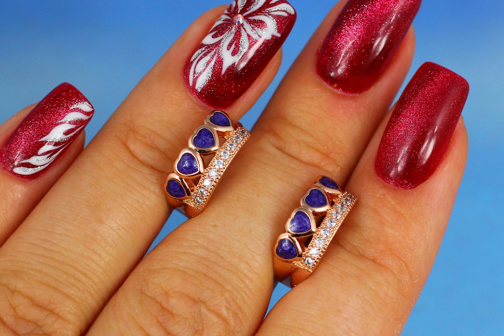 

Серьги Xuping Jewelry колечки 1,4 см с фиолетовыми сердечками розовое золото