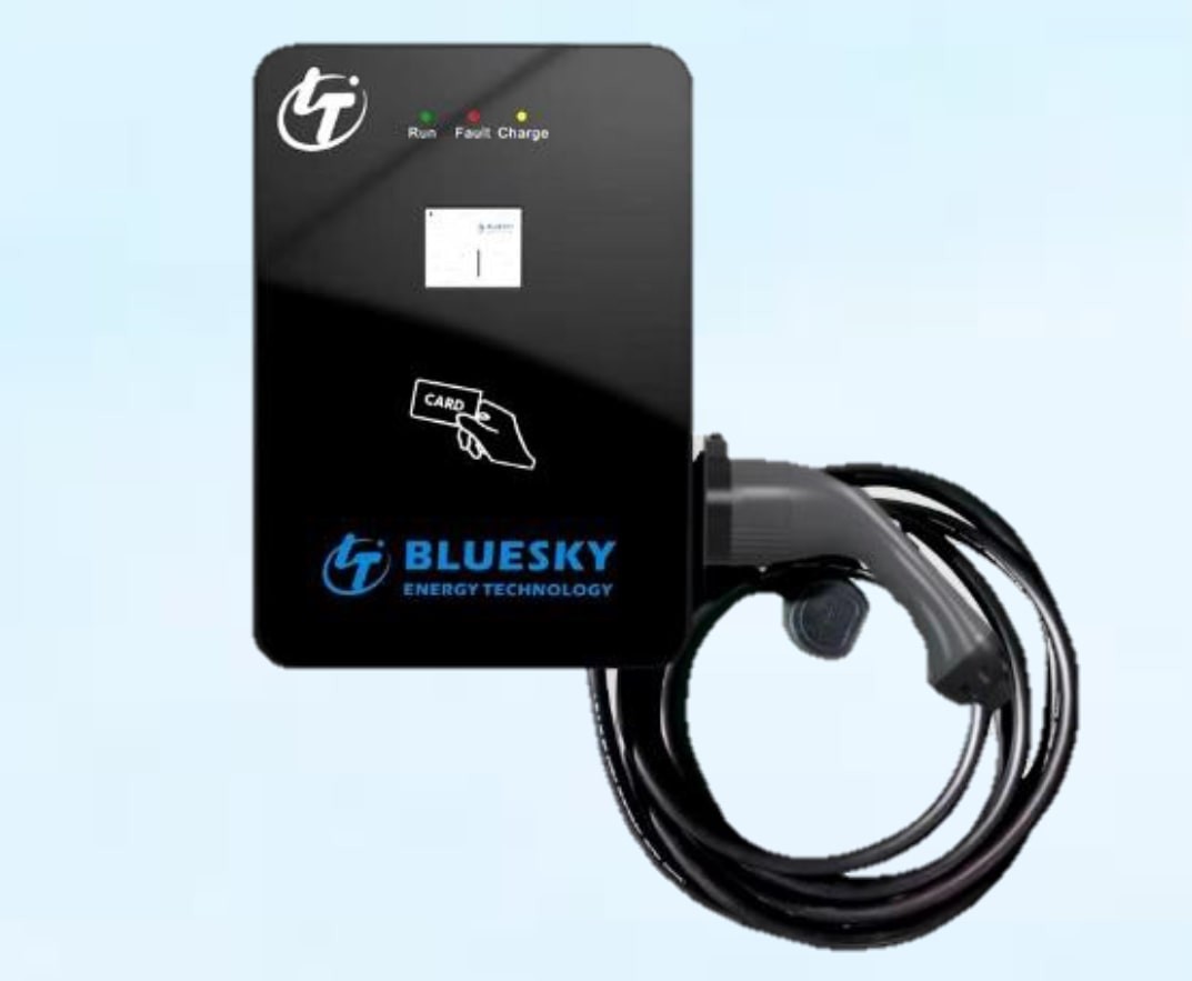 

Зарядная станция для электромобилей Bluesky 7 КВт Type 2 настенная с RFID