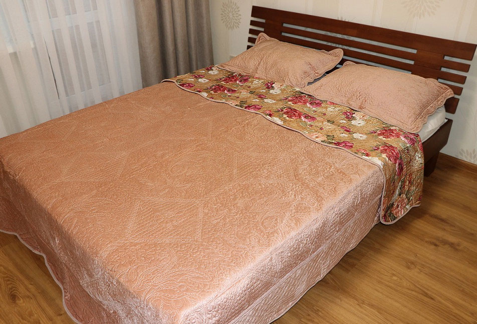 

Покрывало GoldenTex CCY1039 230x250 см китай, микровелюр