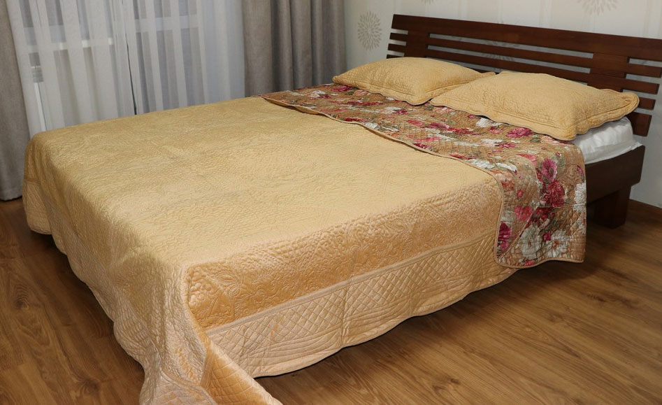 

Покрывало GoldenTex CCY1040 230x250 см китай, микровелюр