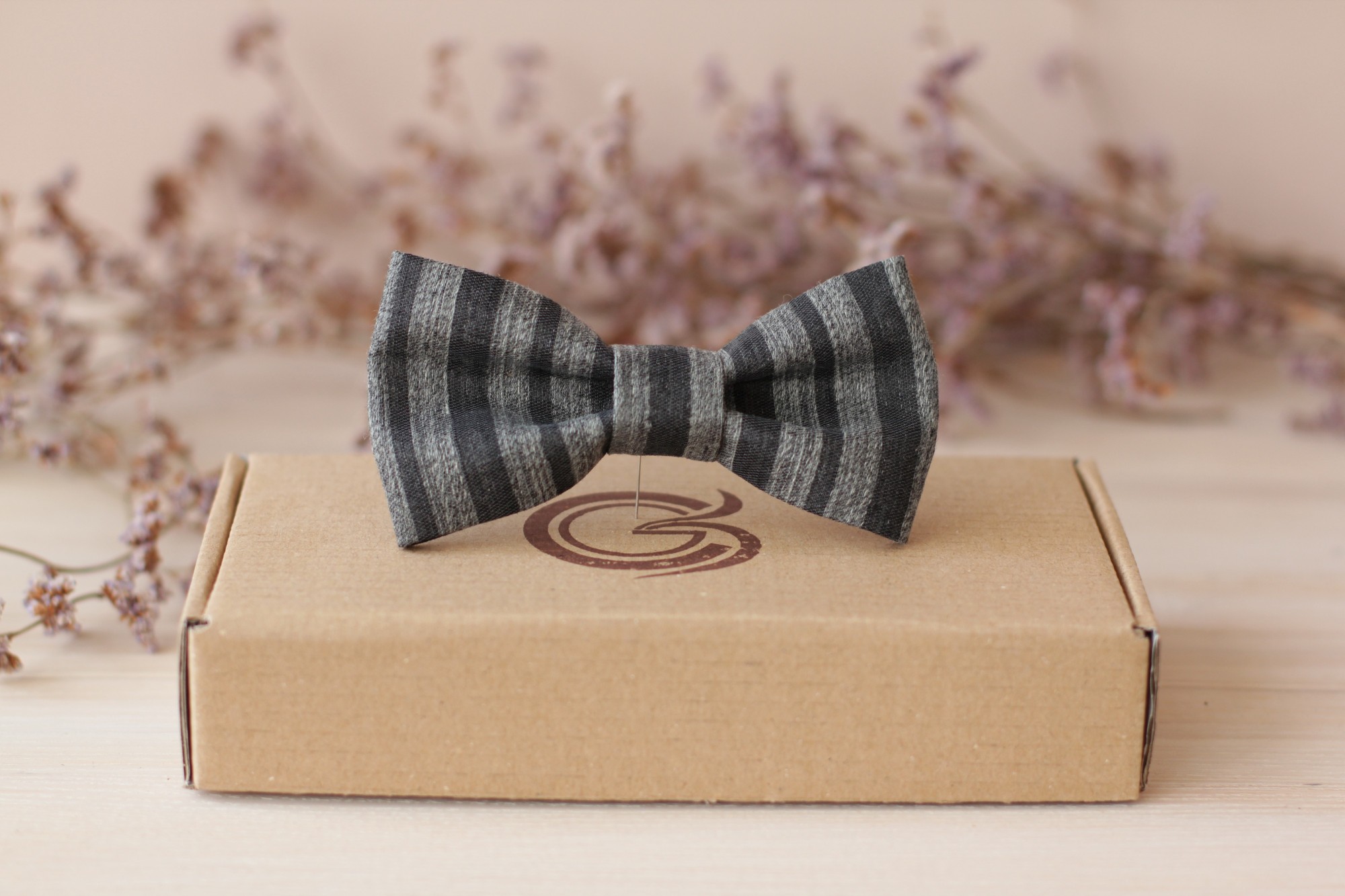 

Галстук-бабочка Christina Goloob Autumn  Полоска Серо-графитовый, Галстук-бабочка Christina Goloob Autumn one size Полоска Серо-графитовый