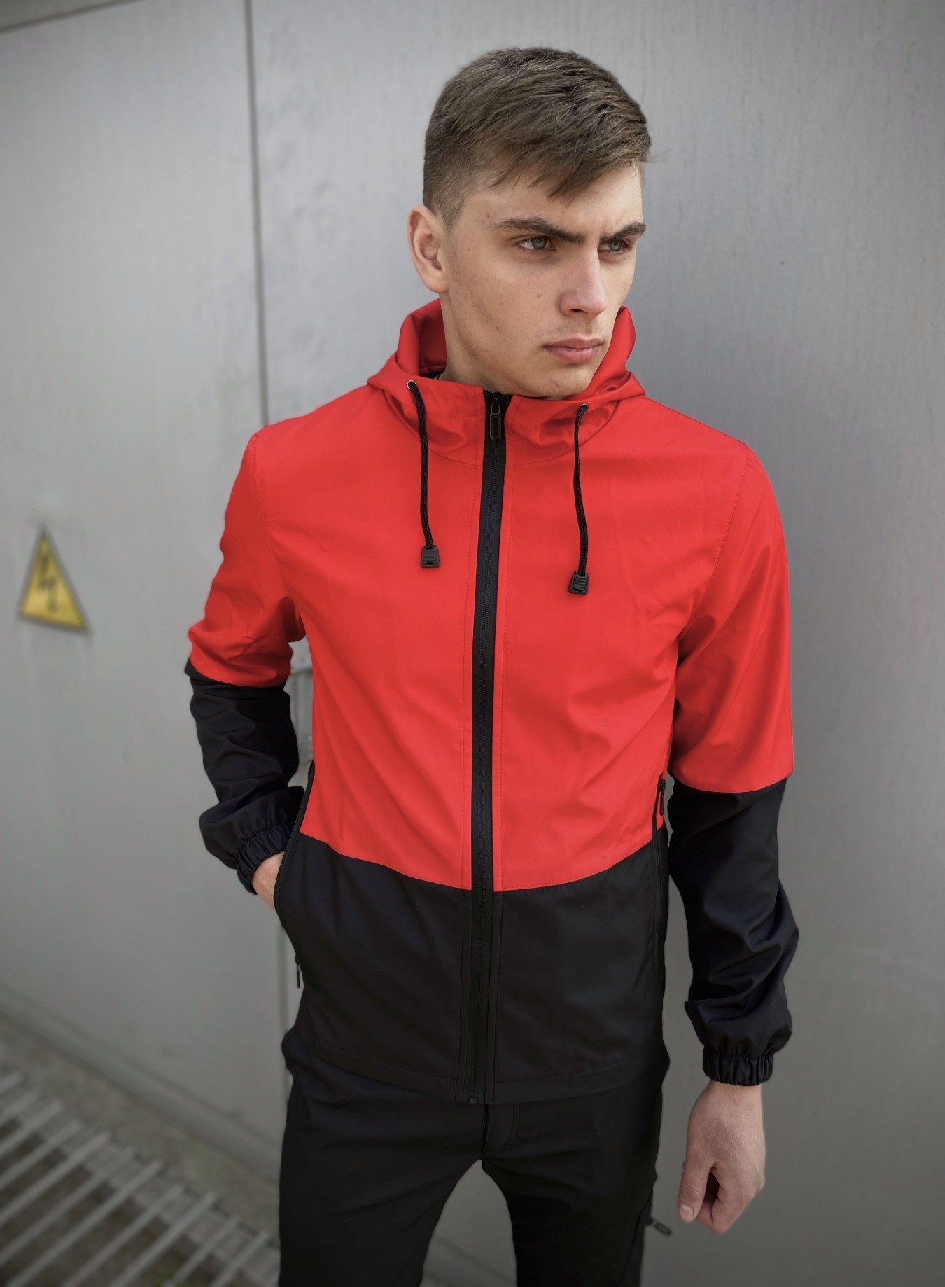 

Мужская весенняя куртка Intruder "SoftShell Lite" 3XL красно-черная