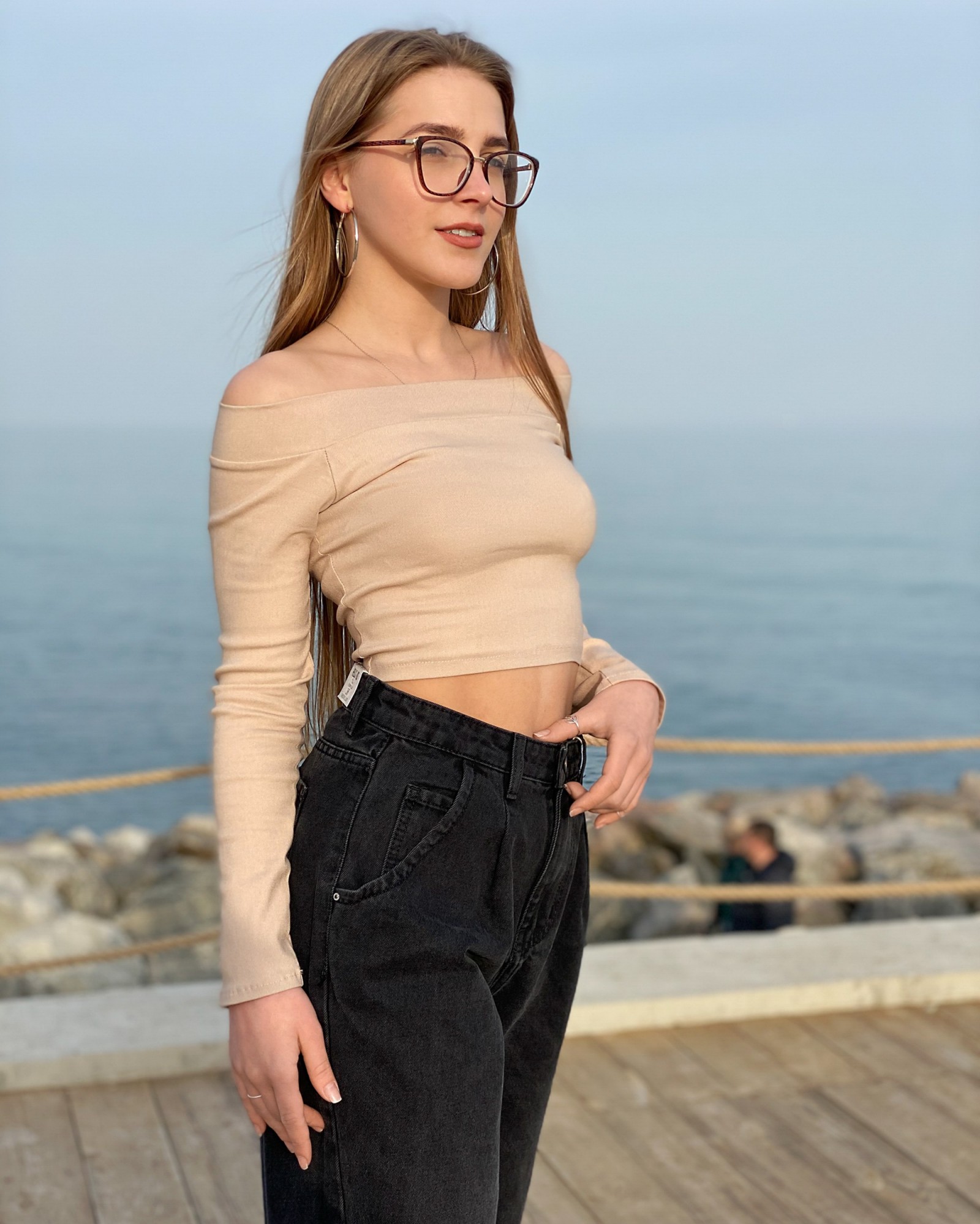

Топ укороченный стрейч с длинным рукавом и открытыми плечами Just Fashion Бежевый, Топ укороченный стрейч с длинным рукавом и открытыми плечами Just Fashion Бежевый 42
