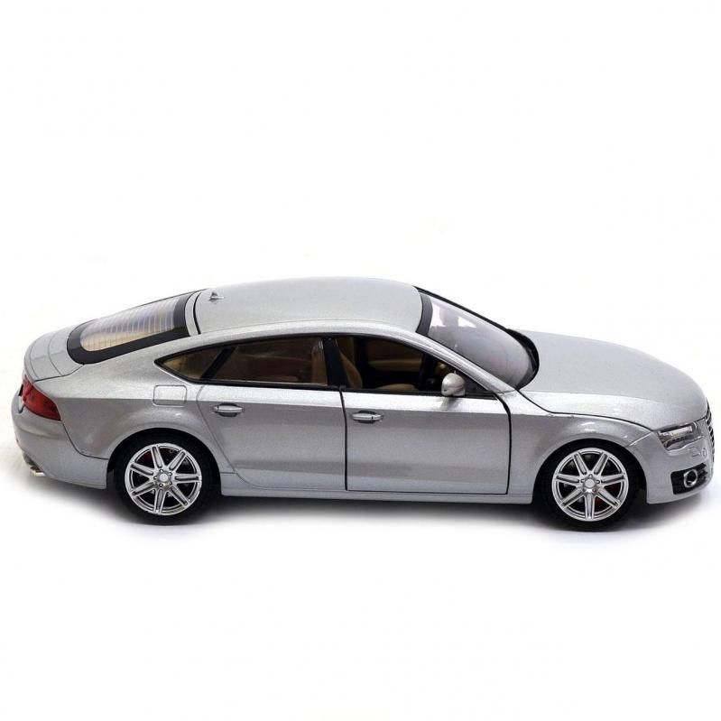 

Инерционная металлическая машинка Ауди А7 Автопром Audi A7 1:24 Серебристая