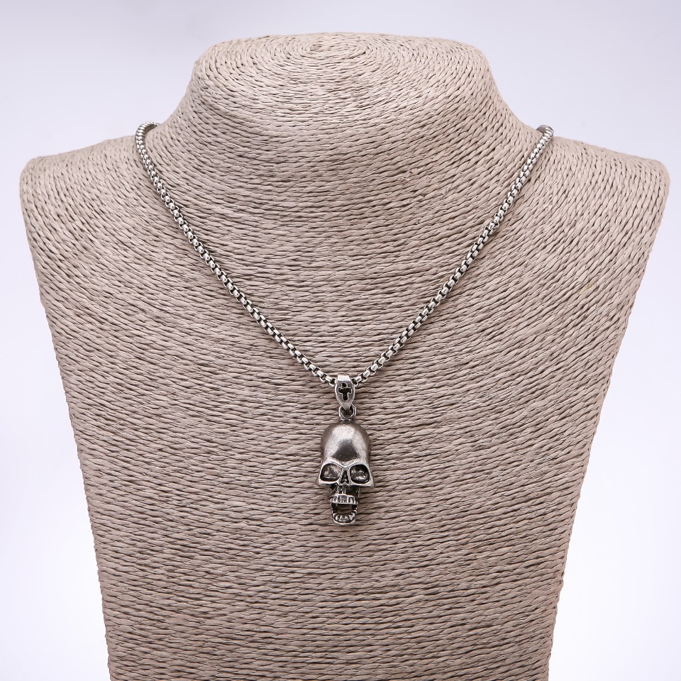 

Кулон в стиле "панк гот" Череп 18х38мм на цепочке, длина 65см, ida31879