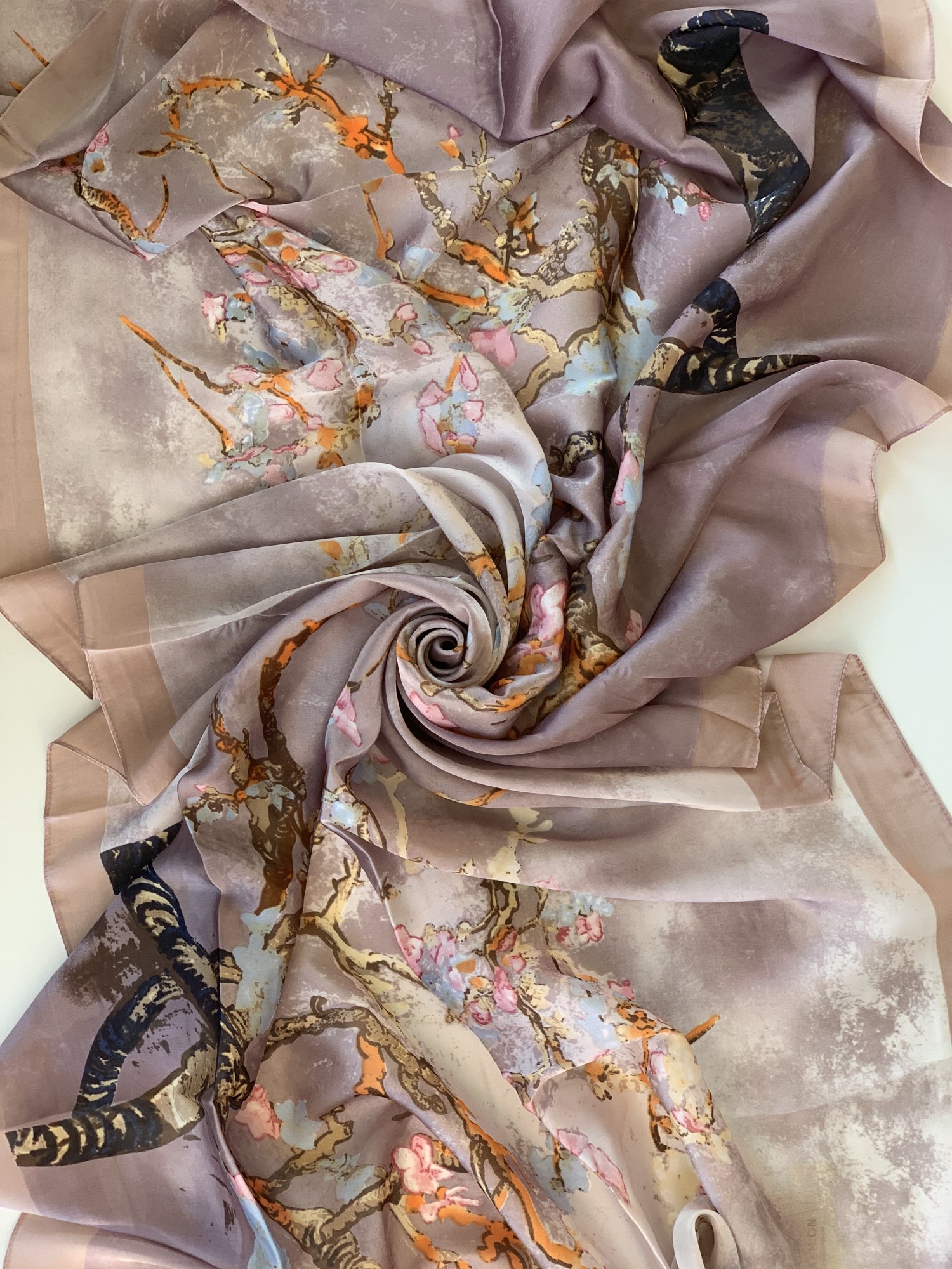 

Шарф шелковый ветки Fashion Scarves FS017 дымка