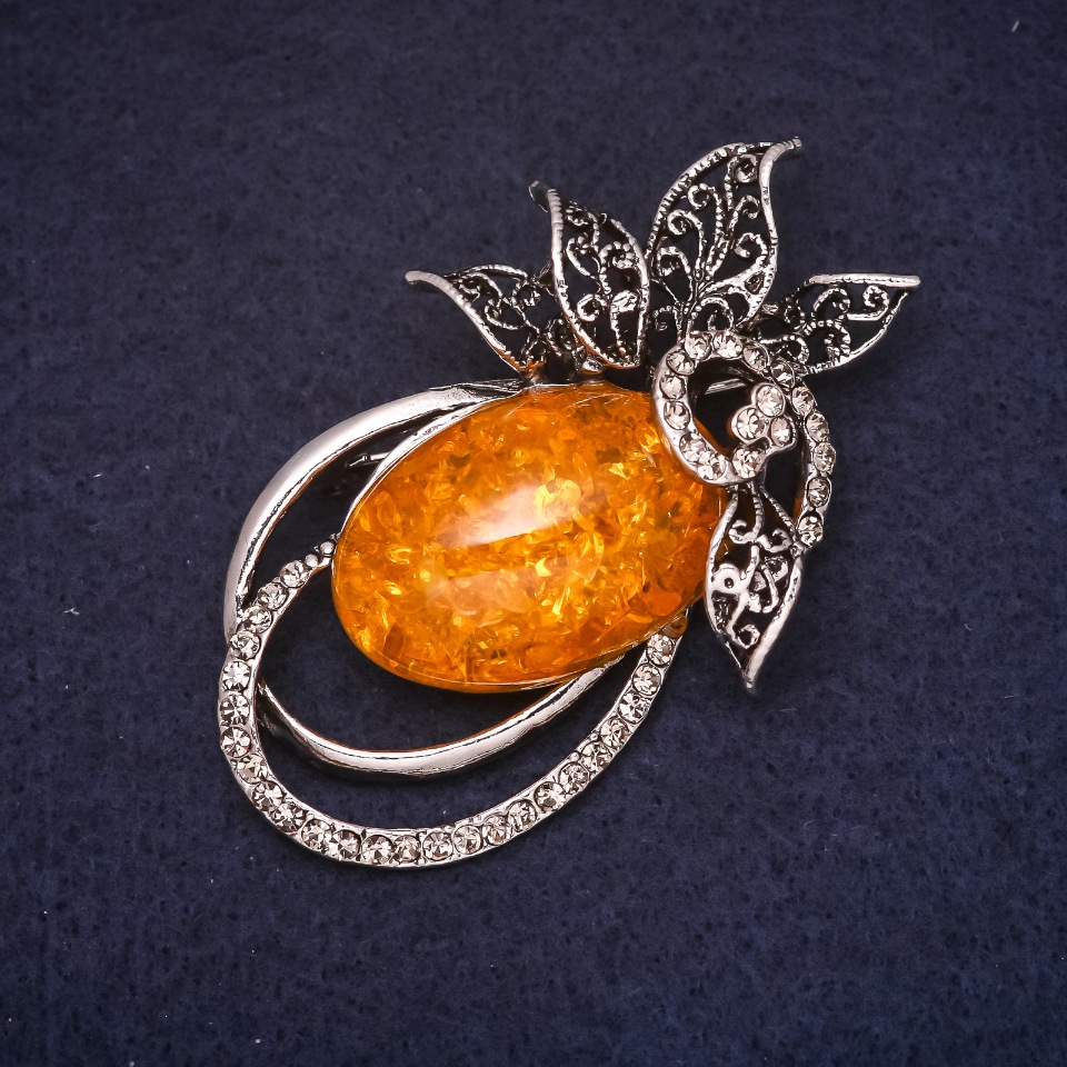 

Брошь янтарная (имит) 60х40мм цвет желтый серый металл серебристый, ida35914