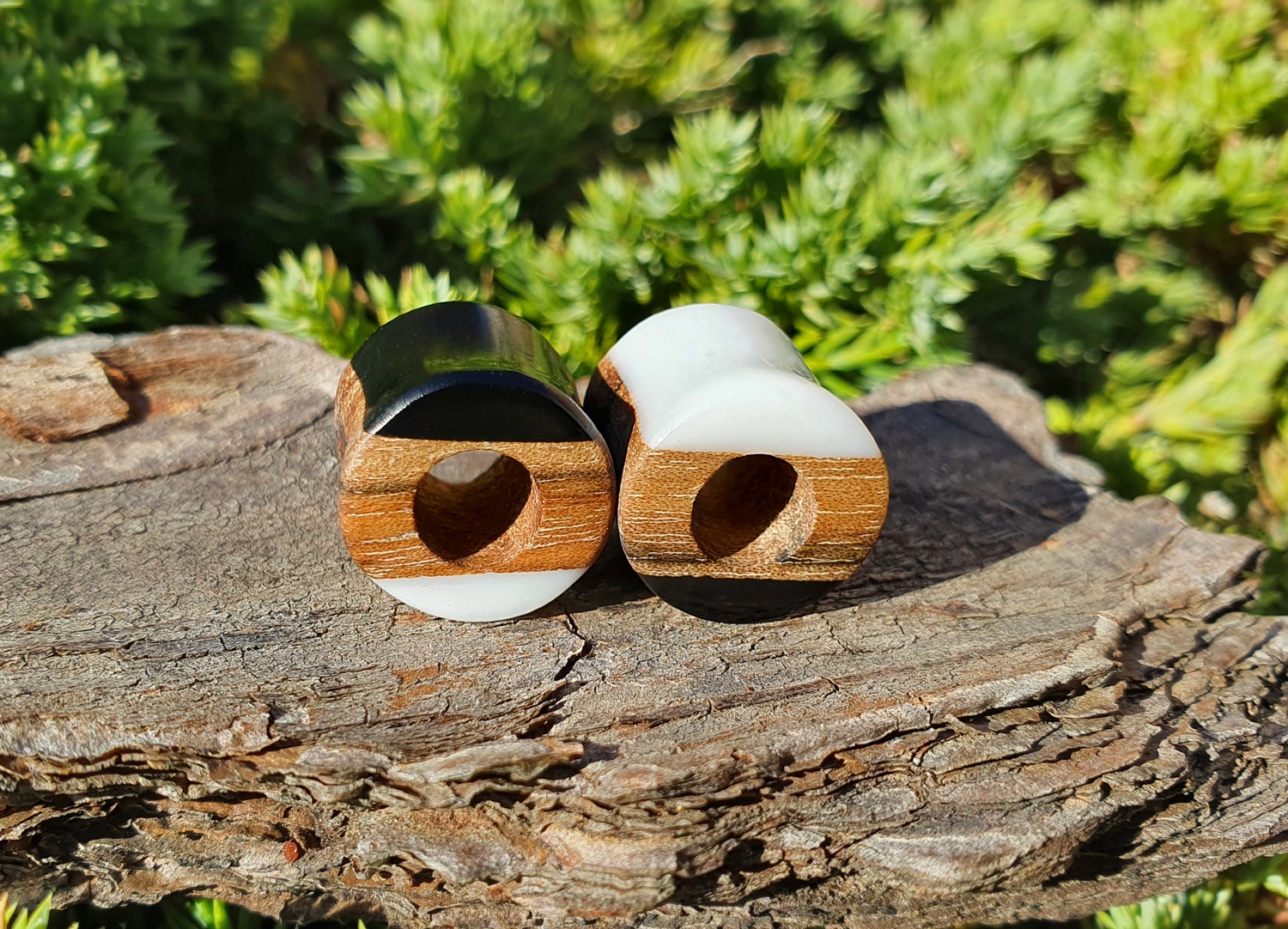 

Серьги плаги WoodWork TUNNEL Round Black-White 10 мм Деревянные