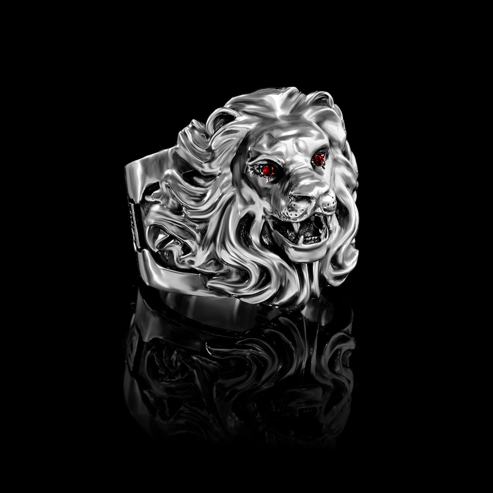 

Кольцо из серебра Lions Heart с гранатом 19.5 размер (Отважный)