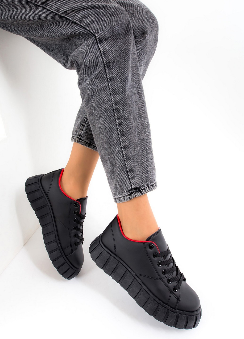 

Кеды женские Fashion 137-35 черные/красные 41