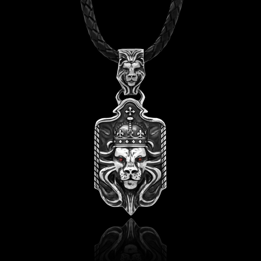 

Кулон из серебра Lions Heart с гранатом (Отважный 3)