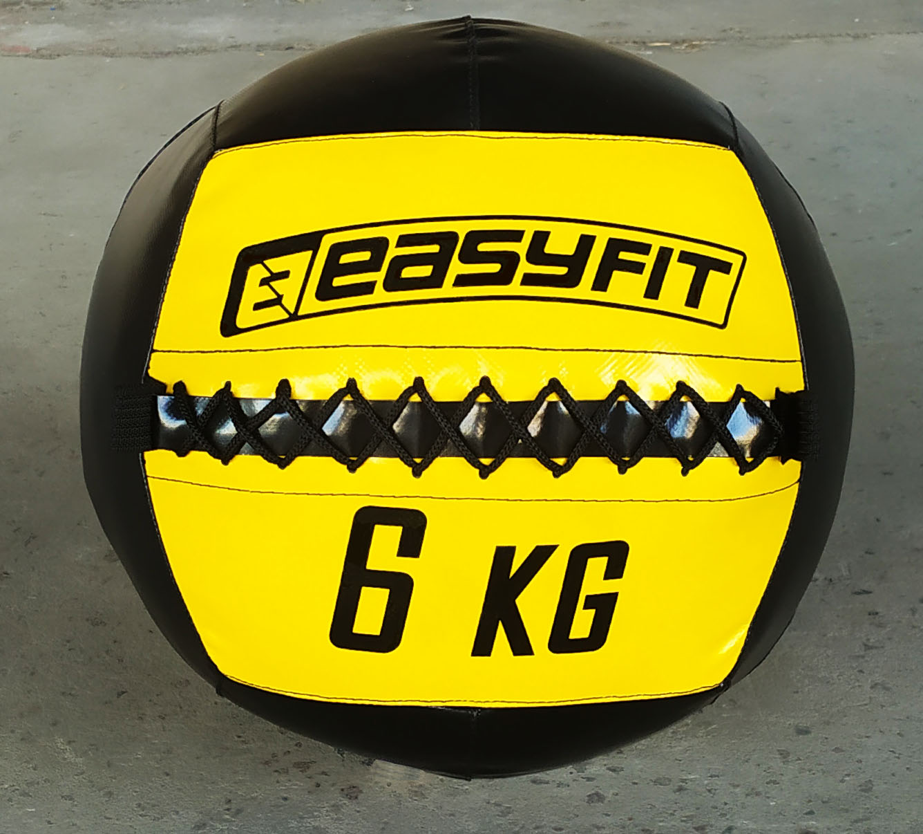 

Медбол EasyFit 6 кг (WALL BALL) медицинский мяч-слэмбол для кросфита и фитнеса желтый (EFWB3Y)